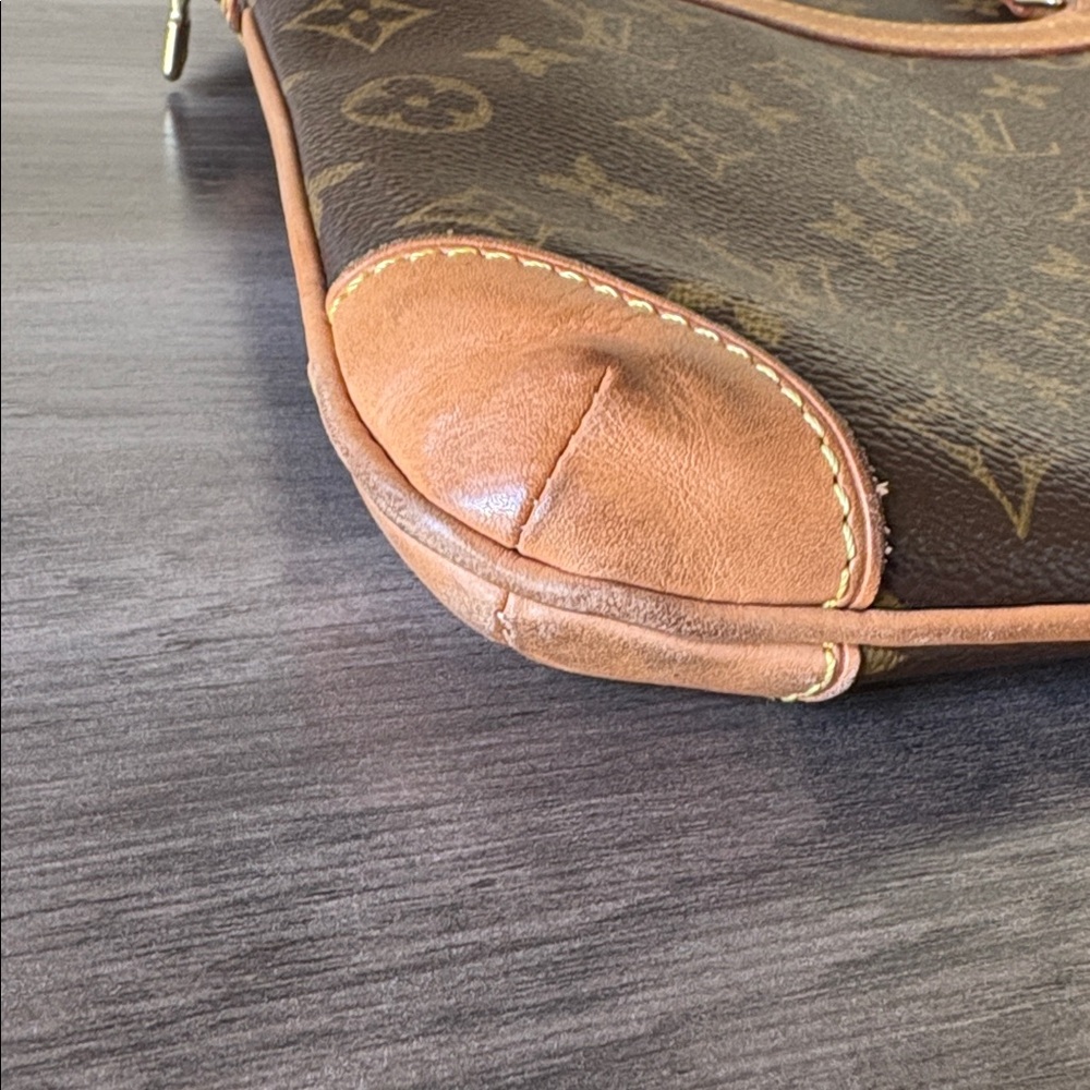 Louis Vuitton Authentic Vintage Coussin Bag Monogram Canvas GM - Picture 5 of 16